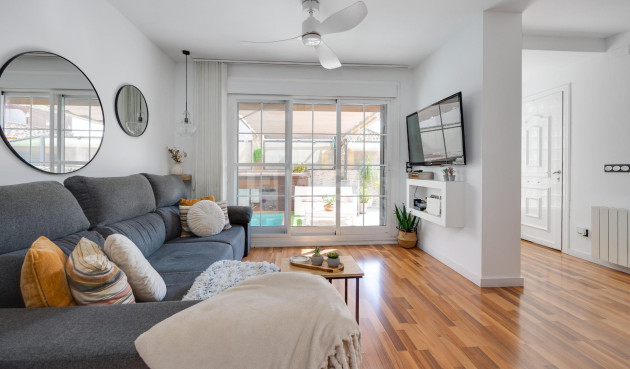 Odsprzedaż - Villa - Los Montesinos - La Herrada