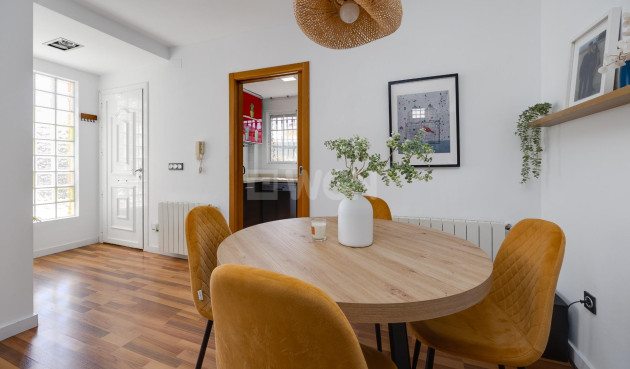 Odsprzedaż - Villa - Los Montesinos - La Herrada