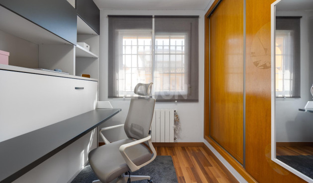 Odsprzedaż - Villa - Los Montesinos - La Herrada