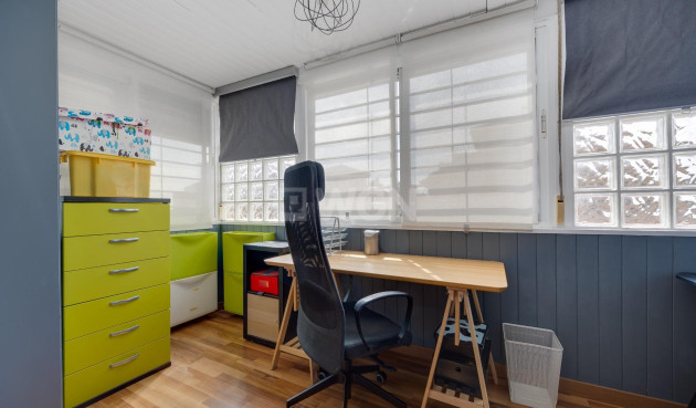 Odsprzedaż - Villa - Los Montesinos - La Herrada