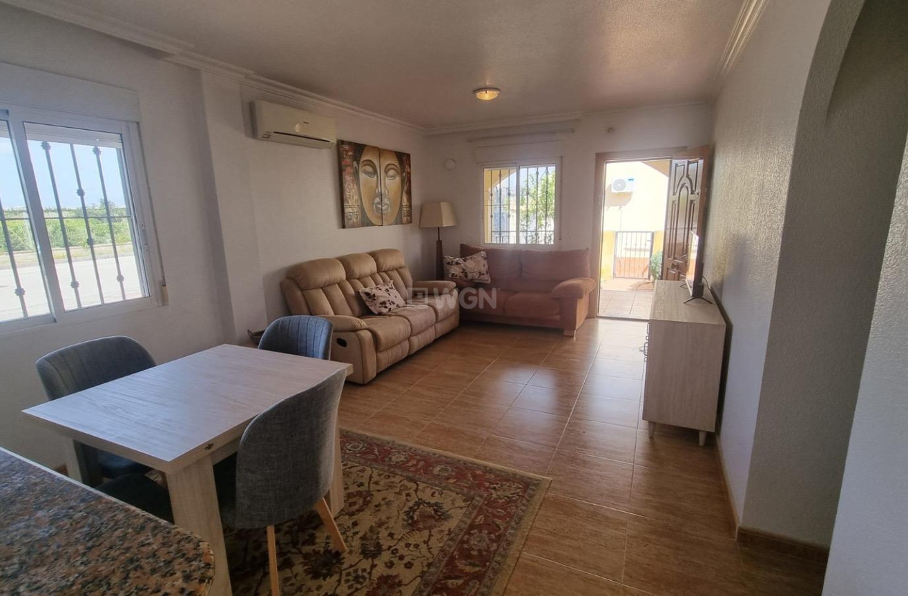 Resale - Villa - Guardamar del Segura - Urbanizaciones