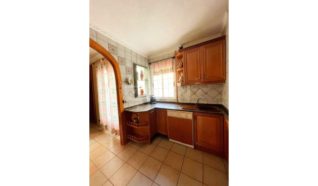 Reventa - Apartamento / piso - Torrevieja - Estacion De Autobuses