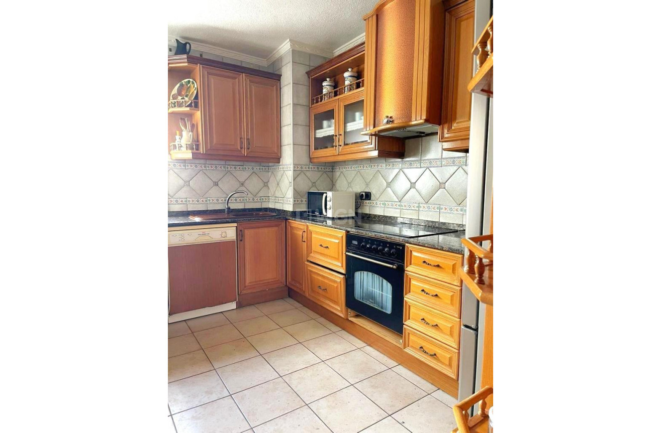 Reventa - Apartamento / piso - Torrevieja - Estacion De Autobuses