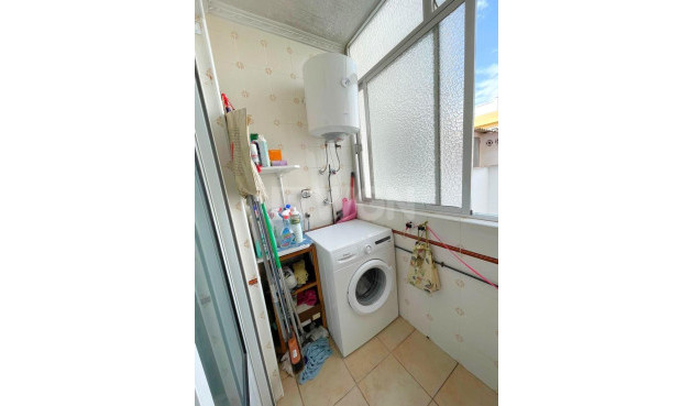 Reventa - Apartamento / piso - Torrevieja - Estacion De Autobuses