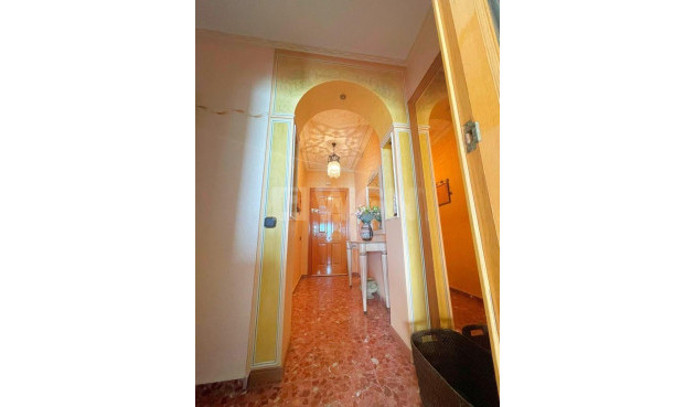 Reventa - Apartamento / piso - Torrevieja - Estacion De Autobuses