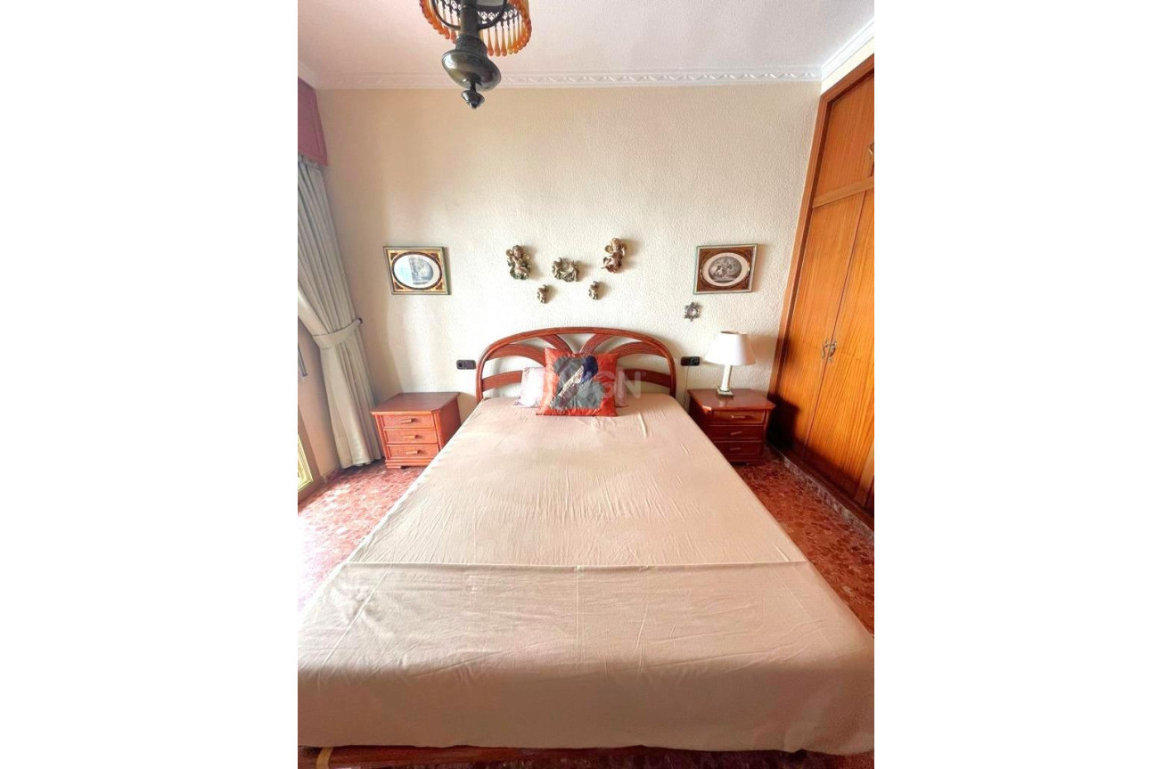 Reventa - Apartamento / piso - Torrevieja - Estacion De Autobuses