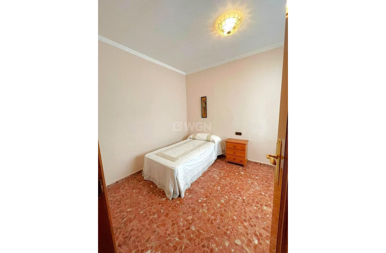 Reventa - Apartamento / piso - Torrevieja - Estacion De Autobuses