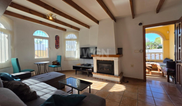 Odsprzedaż - Villa - Orihuela Costa - Villamartín-las Filipinas