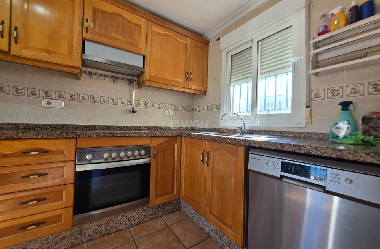 Odsprzedaż - Villa - Orihuela Costa - Villamartín-las Filipinas