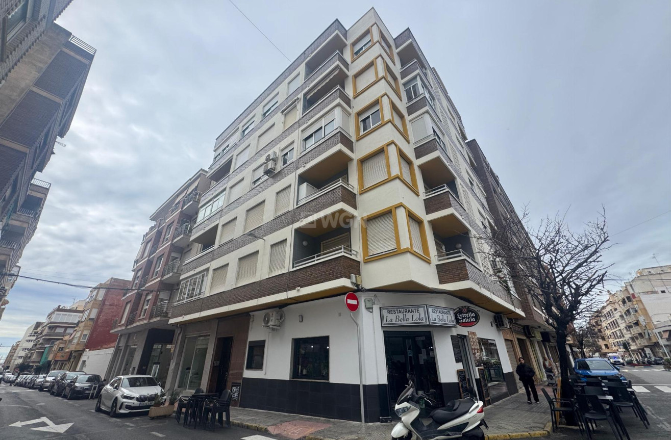 Resale - Apartment / flat - Torrevieja - Costa Blanca