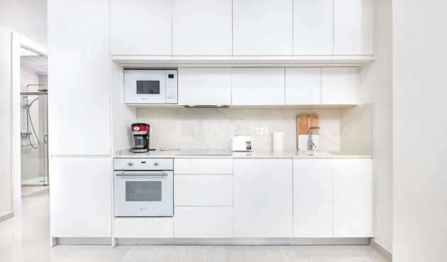 Odsprzedaż - Mieszkanie w bloku - Torre de la Horadada - Costa Blanca