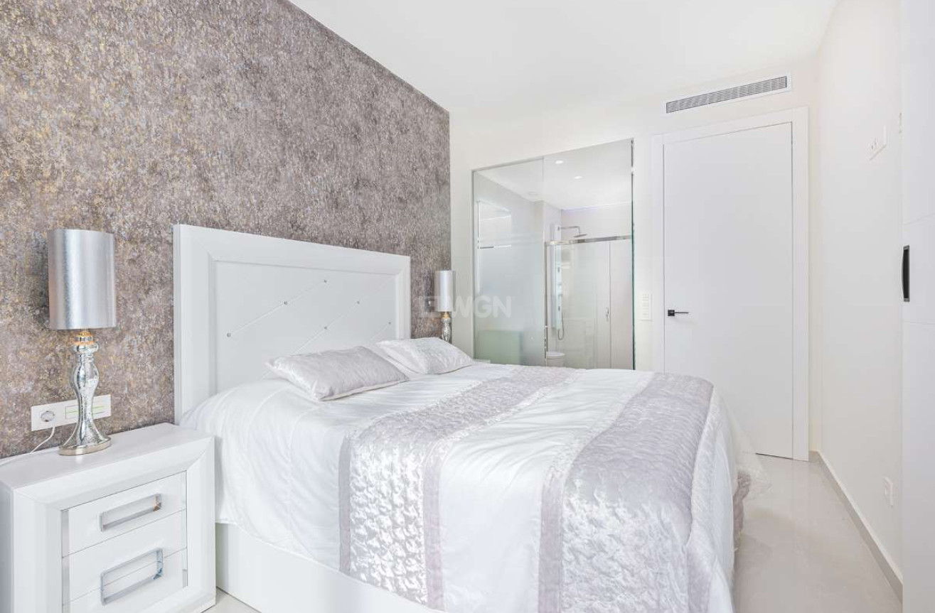 Odsprzedaż - Mieszkanie w bloku - Torre de la Horadada - Costa Blanca