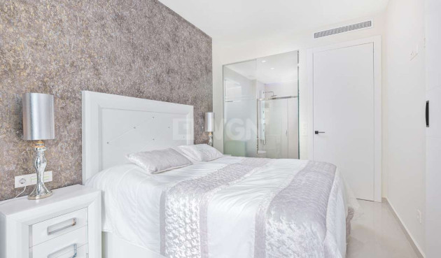 Odsprzedaż - Mieszkanie w bloku - Torre de la Horadada - Costa Blanca