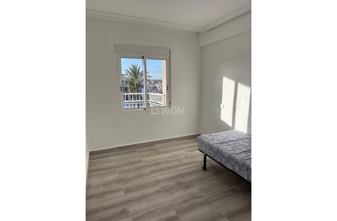 Odsprzedaż - Mieszkanie w bloku - Pilar de la Horadada - Costa Blanca