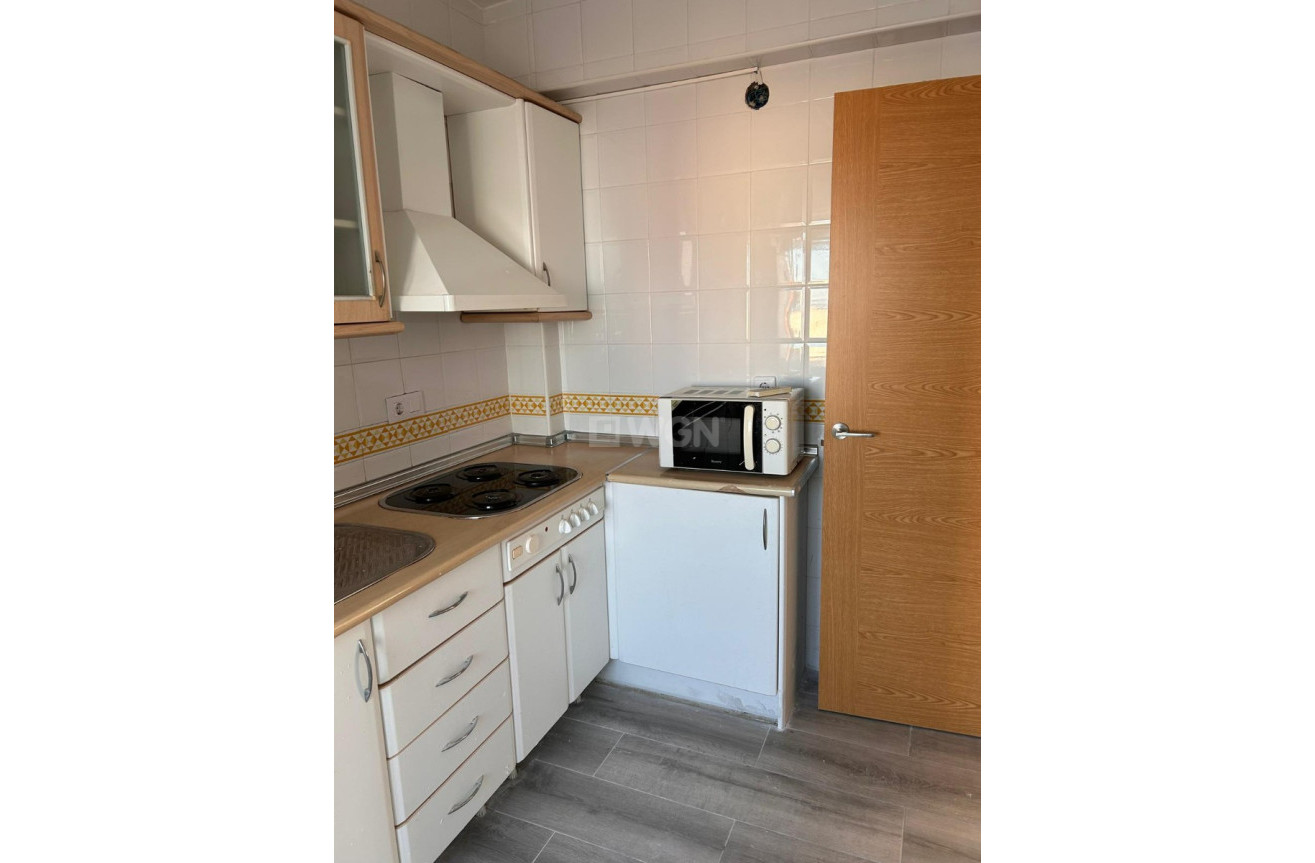 Odsprzedaż - Mieszkanie w bloku - Pilar de la Horadada - Costa Blanca