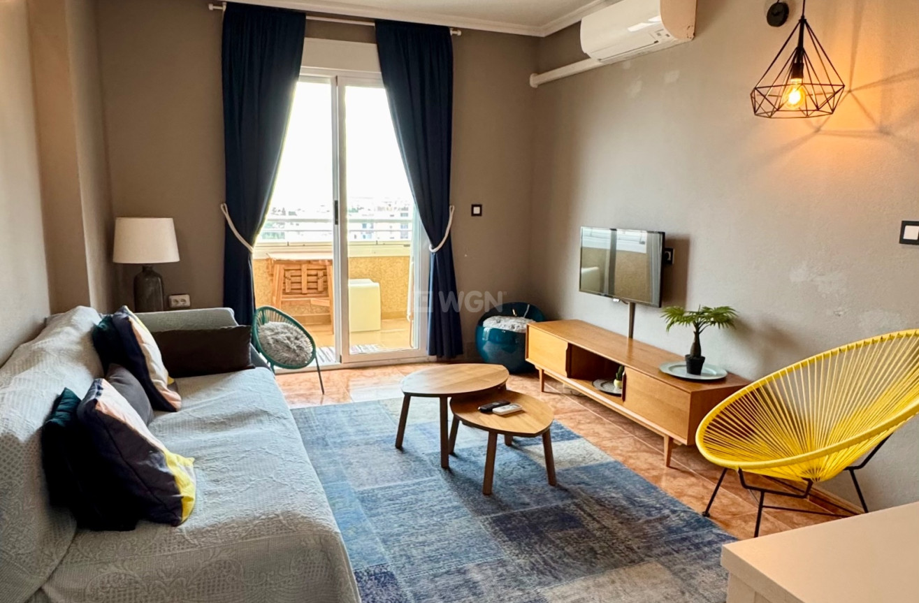 Resale - Apartment / flat - Torrevieja - Costa Blanca