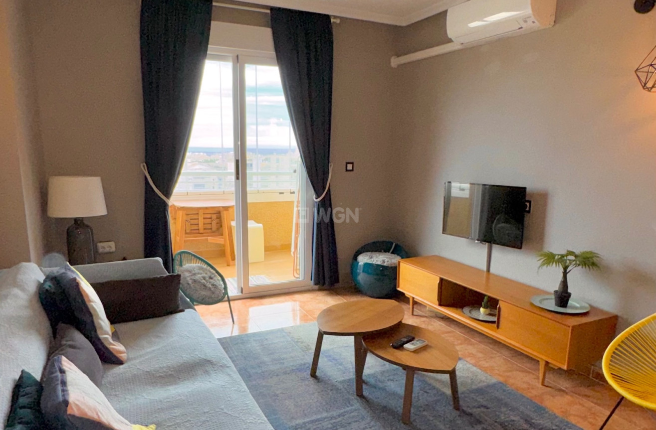 Resale - Apartment / flat - Torrevieja - Costa Blanca