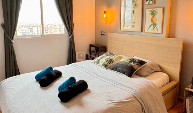 Resale - Apartment / flat - Torrevieja - Costa Blanca