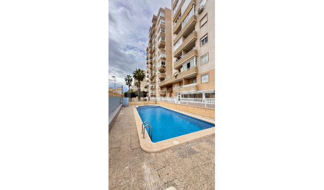 Resale - Apartment / flat - Torrevieja - Costa Blanca