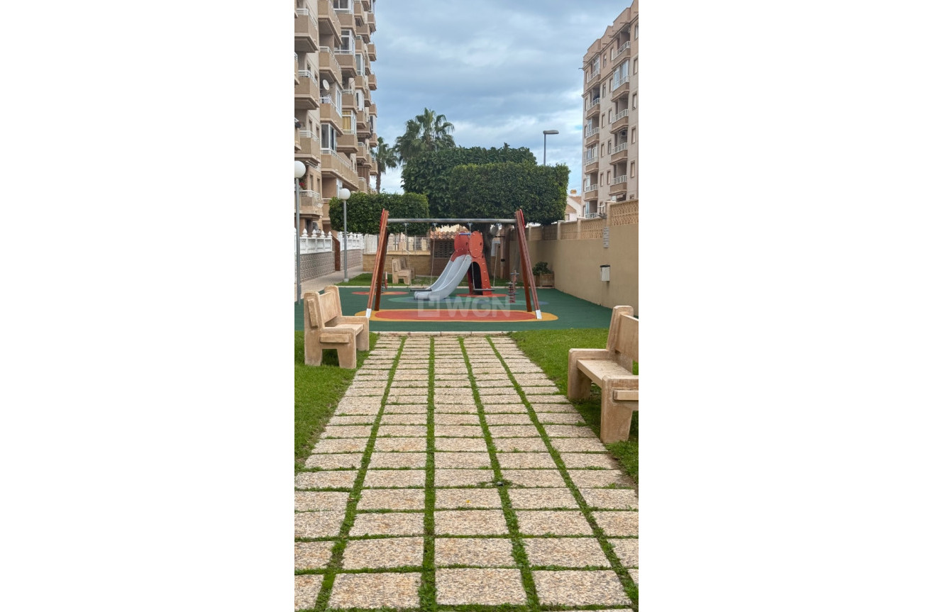Resale - Apartment / flat - Torrevieja - Costa Blanca