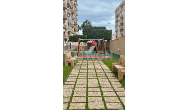 Resale - Apartment / flat - Torrevieja - Costa Blanca