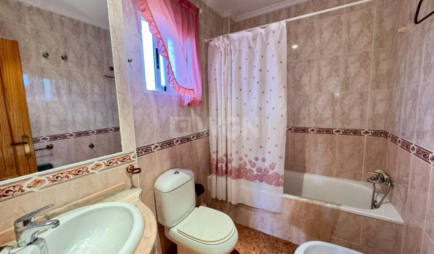 Odsprzedaż - Villa - Torrevieja - Costa Blanca