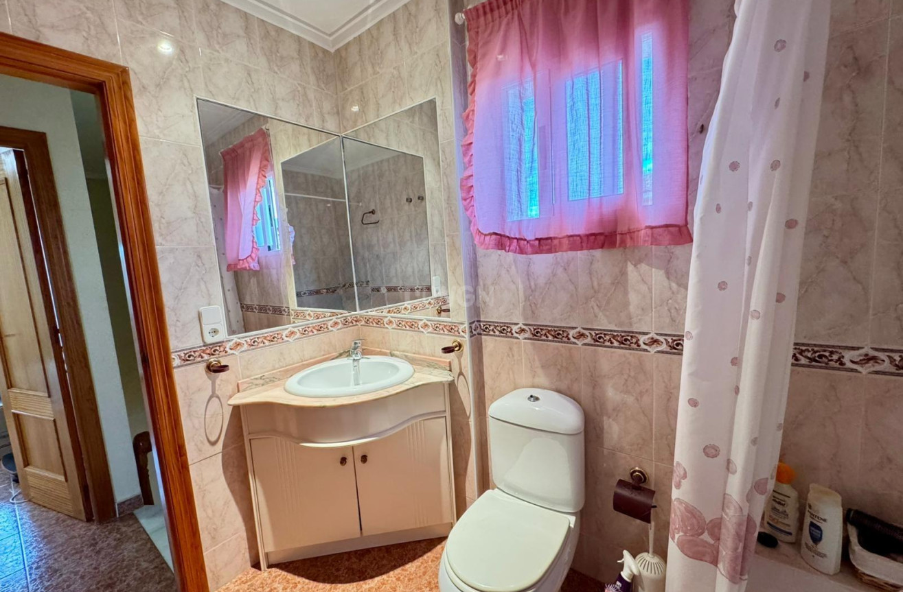 Odsprzedaż - Villa - Torrevieja - Costa Blanca