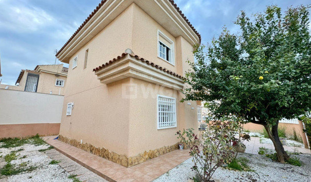 Odsprzedaż - Villa - Torrevieja - Costa Blanca