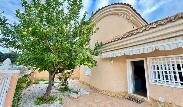 Odsprzedaż - Villa - Torrevieja - Costa Blanca
