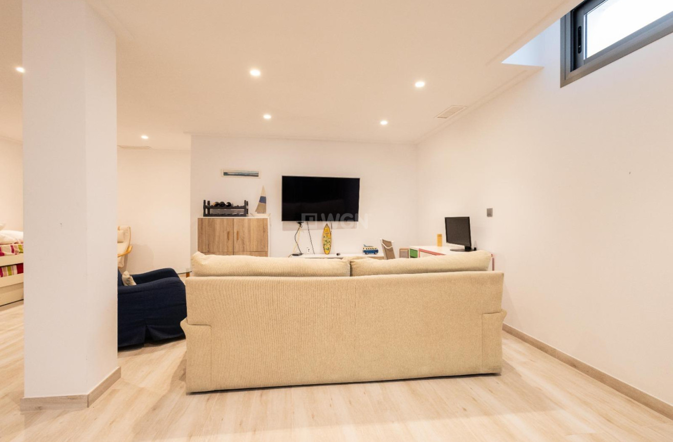 Odsprzedaż - Villa - Orihuela Costa - Costa Blanca