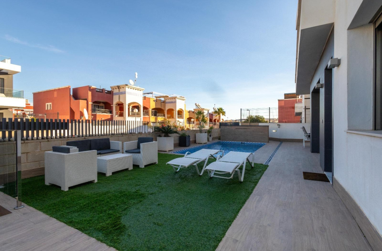 Odsprzedaż - Villa - Orihuela Costa - Costa Blanca