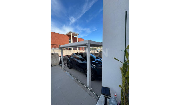 Odsprzedaż - Kamienica - Bigastro - Comunidad Valenciana