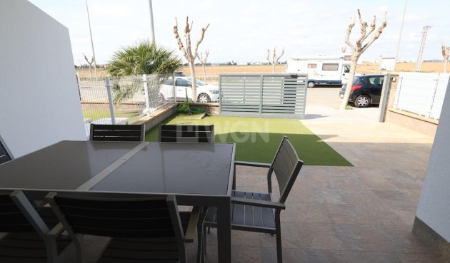 Odsprzedaż - Bungalow - Pilar de la Horadada - Costa Blanca