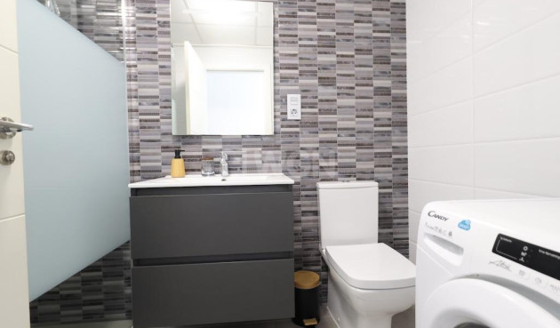 Odsprzedaż - Bungalow - Pilar de la Horadada - Costa Blanca