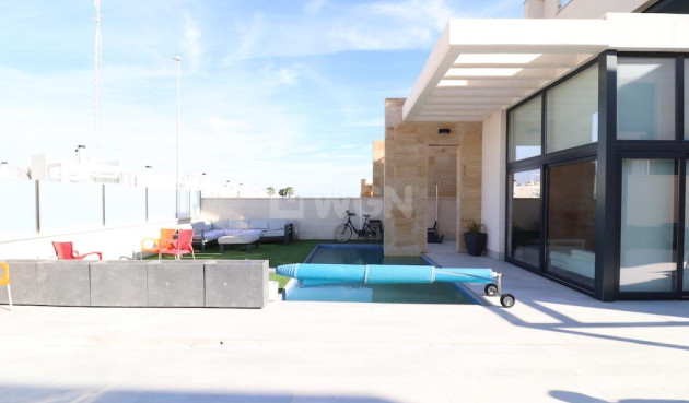 Odsprzedaż - Villa - Orihuela Costa - Costa Blanca