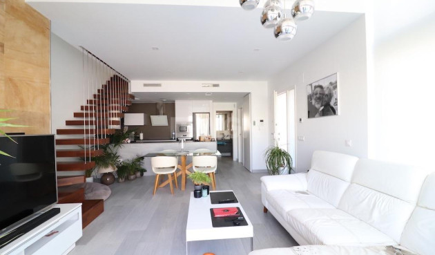 Odsprzedaż - Villa - Orihuela Costa - Costa Blanca