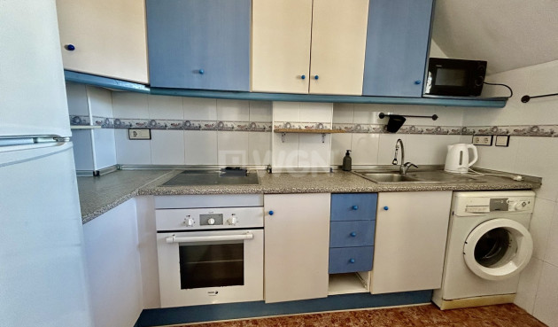 Resale - Apartment / flat - Los Altos - Costa Blanca