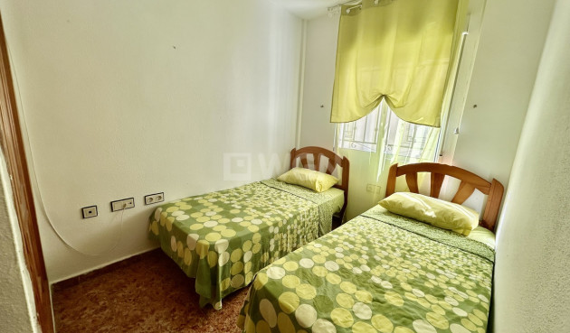 Resale - Apartment / flat - Los Altos - Costa Blanca