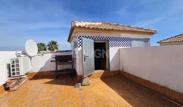 Resale - Apartment / flat - Los Altos - Costa Blanca