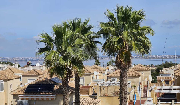 Resale - Apartment / flat - Los Altos - Costa Blanca