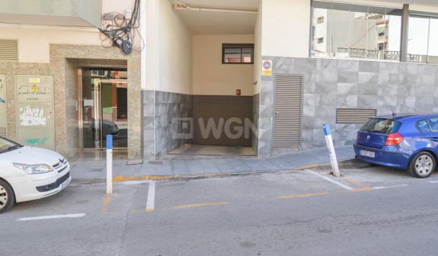 Odsprzedaż - Mieszkanie w bloku - Torrevieja - Playa del Cura