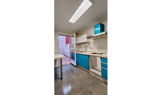 Odsprzedaż - Kamienica - La Romana - Inland