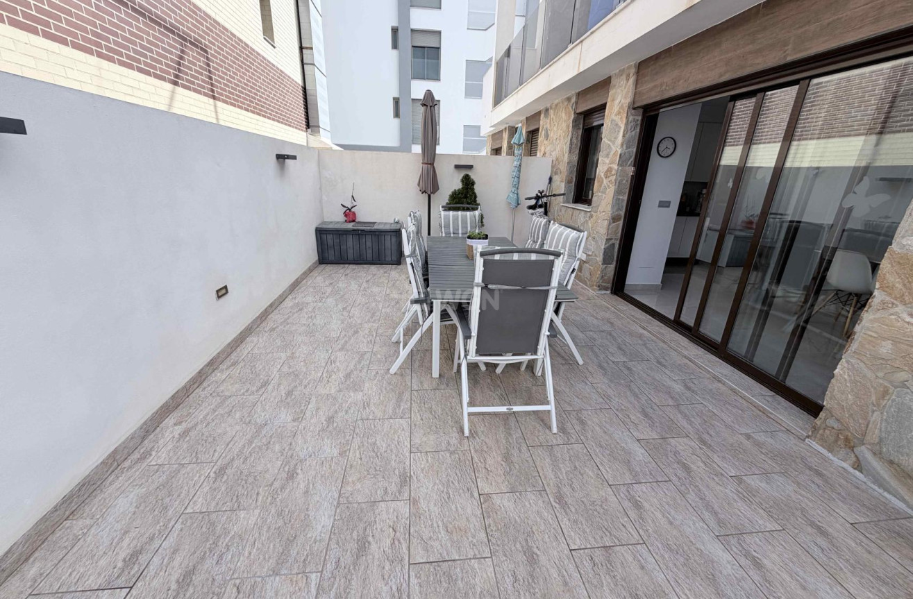 Odsprzedaż - Kamienica - Cabo Roig - Costa Blanca