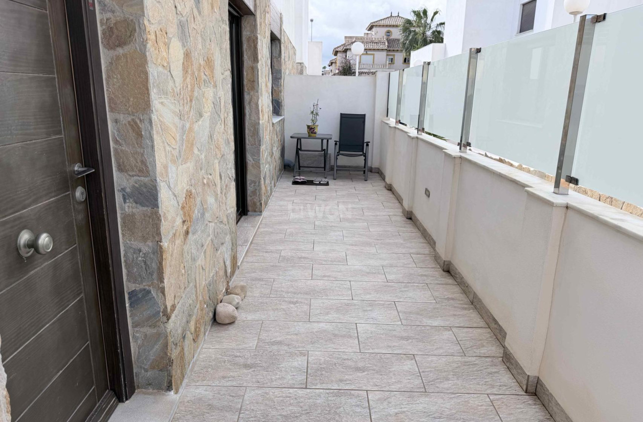 Odsprzedaż - Kamienica - Cabo Roig - Costa Blanca