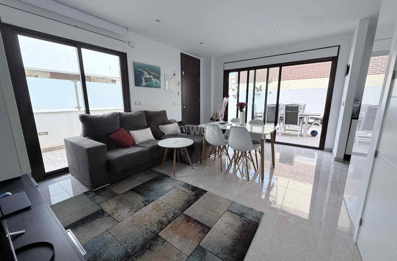 Odsprzedaż - Kamienica - Cabo Roig - Costa Blanca