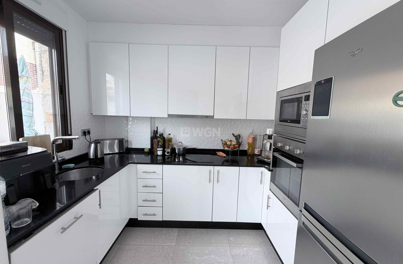 Odsprzedaż - Kamienica - Cabo Roig - Costa Blanca