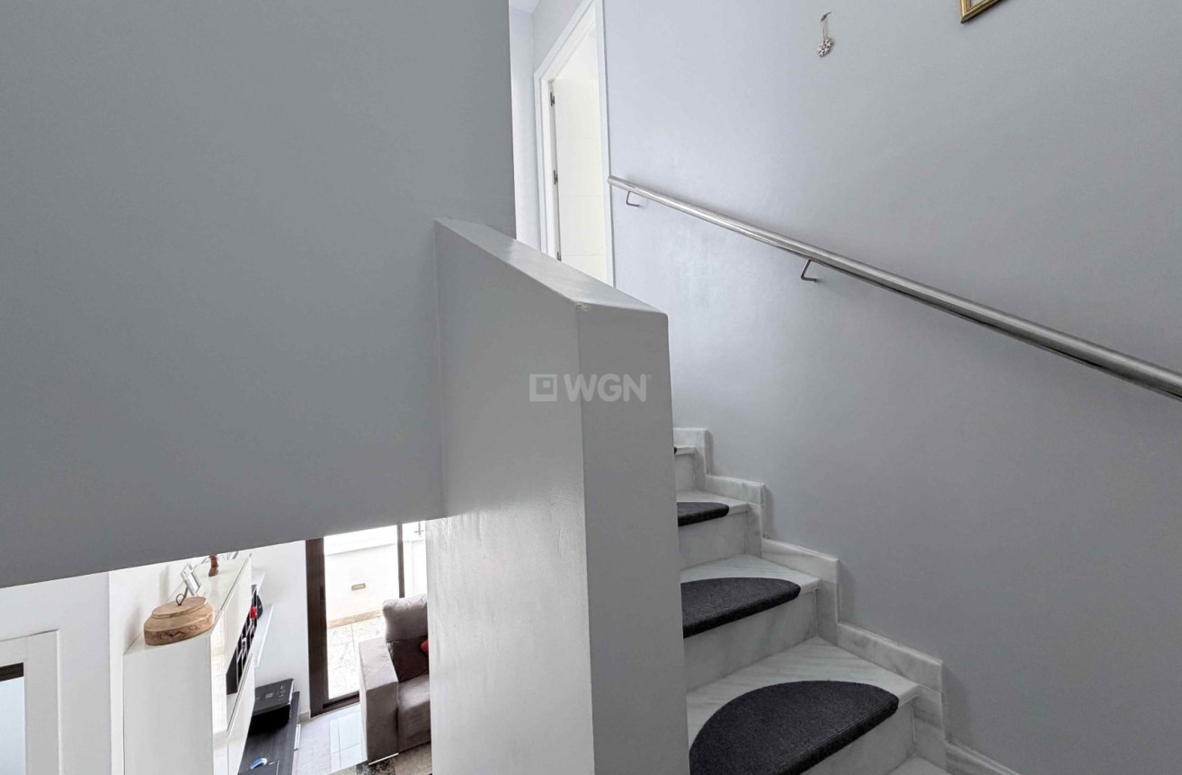 Odsprzedaż - Kamienica - Cabo Roig - Costa Blanca