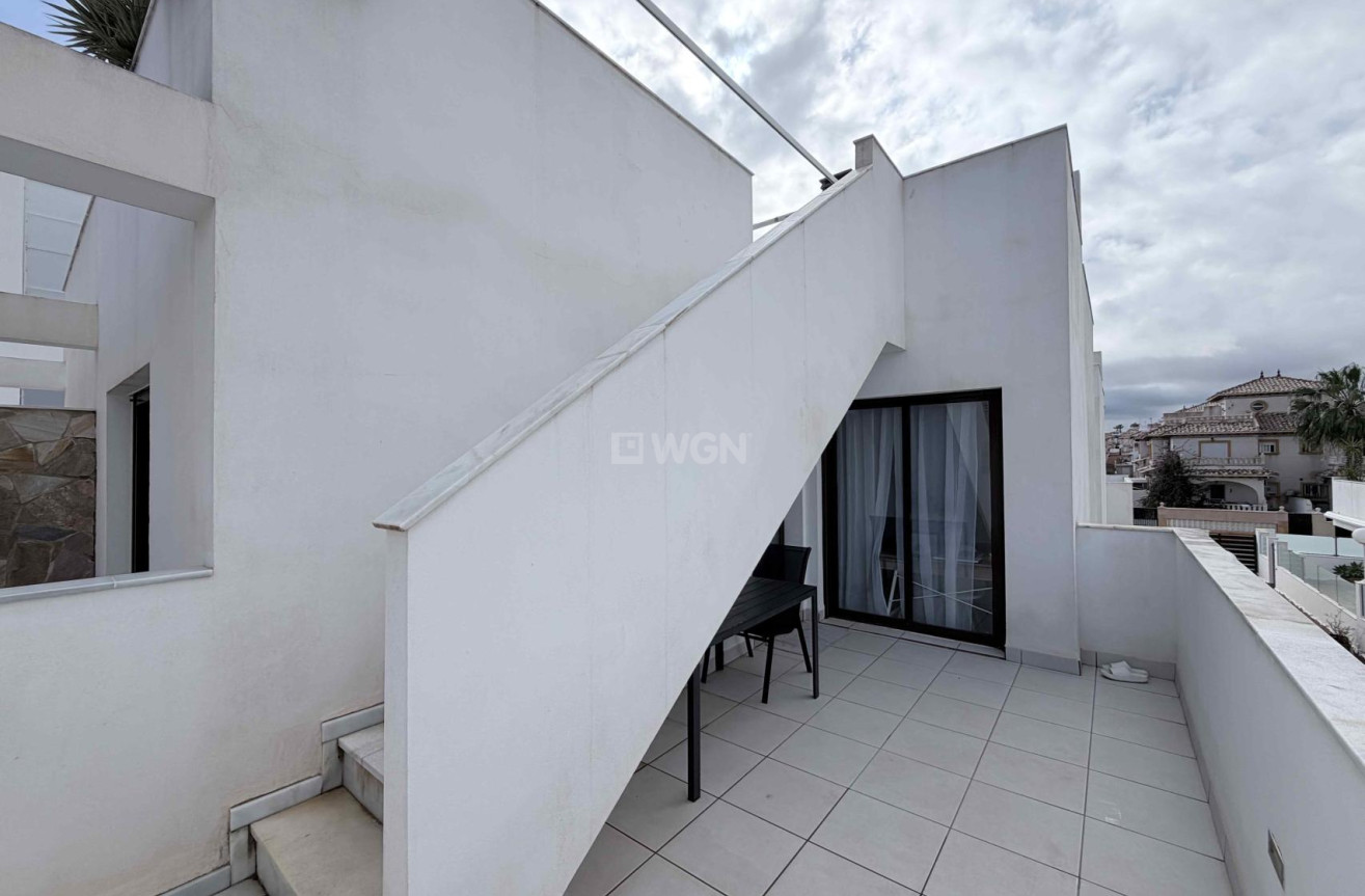 Odsprzedaż - Kamienica - Cabo Roig - Costa Blanca