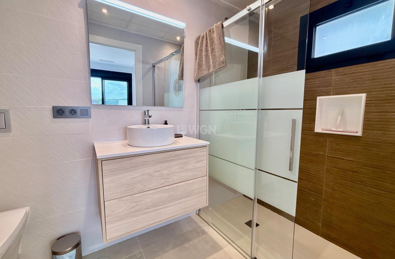 Odsprzedaż - Villa - Benijofar - Pueblo 4