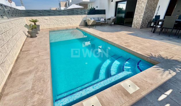 Odsprzedaż - Villa - Benijofar - Pueblo 4